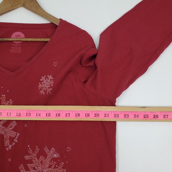 Life Is Good Womens Snowflake Long Sleeve Crusher Tee Size XL Maroon Red V-Neck - Picture 13 of 14